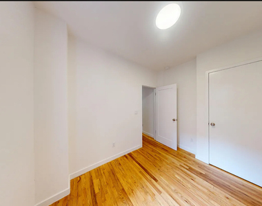 East 73rd Street - Photo Thumbnail 6