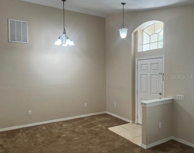 5038 Ayrshire Drive - Photo Thumbnail 2