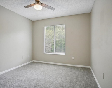 18181 Paradise Point Drive - Photo Thumbnail 24