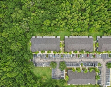 18181 Paradise Point Drive - Photo Thumbnail 6