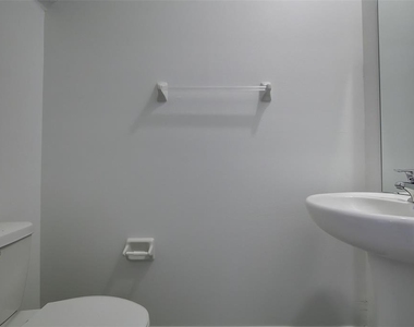 8240 Corner Pine Way - Photo Thumbnail 8
