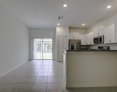 8240 Corner Pine Way - Photo Thumbnail 14