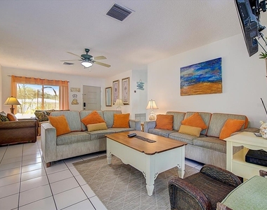 13589 Croft Drive S - Photo Thumbnail 6