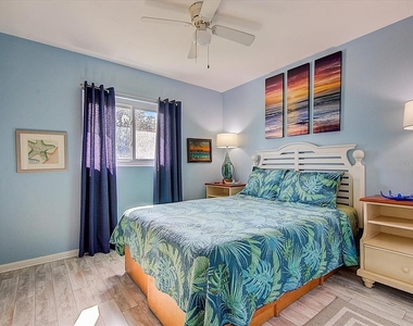 13589 Croft Drive S - Photo Thumbnail 24
