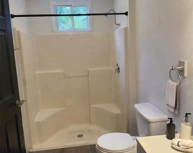 308 E Adalee Street - Photo Thumbnail 8