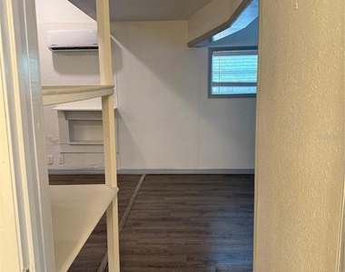 308 E Adalee Street - Photo Thumbnail 10