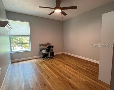 2302 S Manhattan Avenue - Photo Thumbnail 9