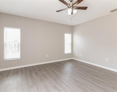 232 Cobalt Drive - Photo Thumbnail 7