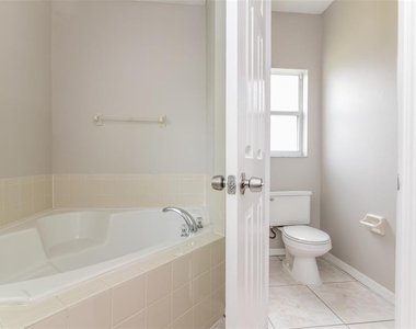 232 Cobalt Drive - Photo Thumbnail 9