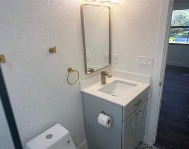 3000 Karen Avenue - Photo Thumbnail 10