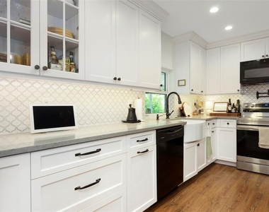 5605 78th Avenue E - Photo Thumbnail 12