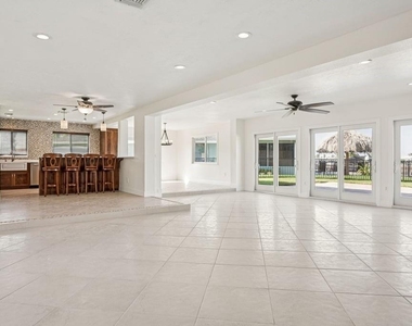 3734 Topsail Trail - Photo Thumbnail 9