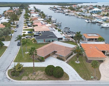 3734 Topsail Trail - Photo Thumbnail 38