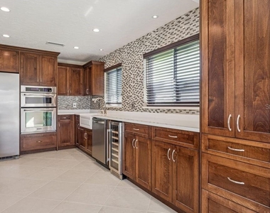 3734 Topsail Trail - Photo Thumbnail 14