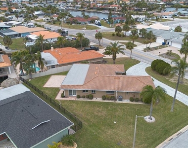 3734 Topsail Trail - Photo Thumbnail 35