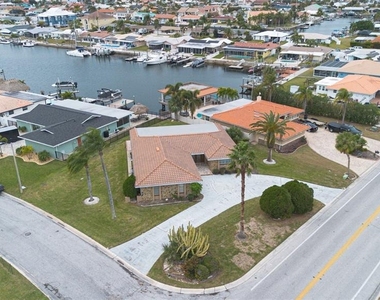 3734 Topsail Trail - Photo Thumbnail 37