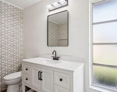 3734 Topsail Trail - Photo Thumbnail 20