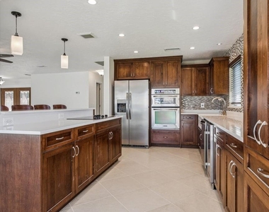 3734 Topsail Trail - Photo Thumbnail 13