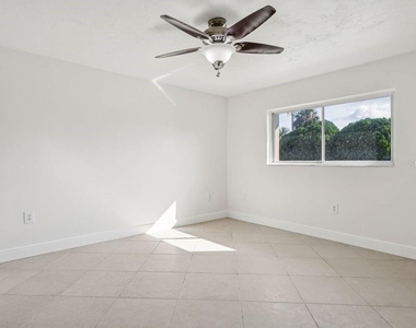 3734 Topsail Trail - Photo Thumbnail 18