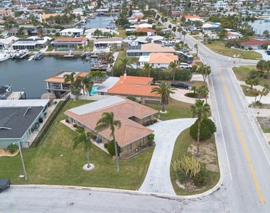 3734 Topsail Trail - Photo Thumbnail 36
