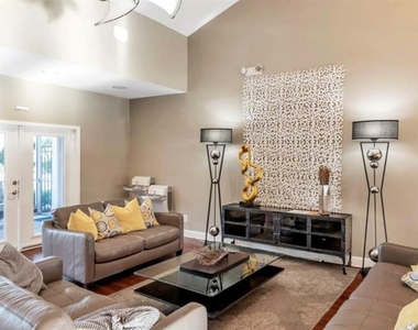184 Pompano Drive Se - Photo Thumbnail 27