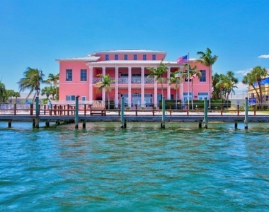 184 Pompano Drive Se - Photo Thumbnail 50
