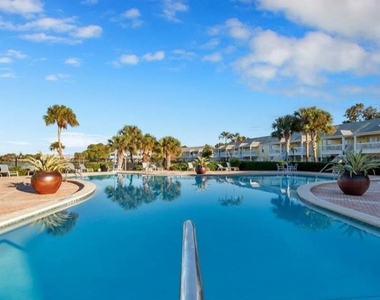 184 Pompano Drive Se - Photo Thumbnail 23