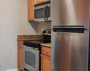 184 Pompano Drive Se - Photo Thumbnail 5