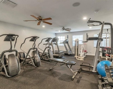 184 Pompano Drive Se - Photo Thumbnail 26