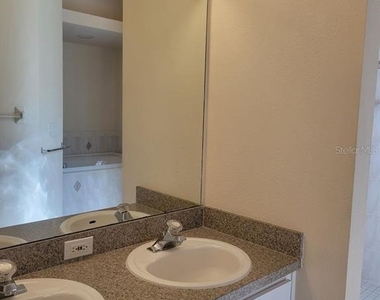 1314 Avonwood Court - Photo Thumbnail 12