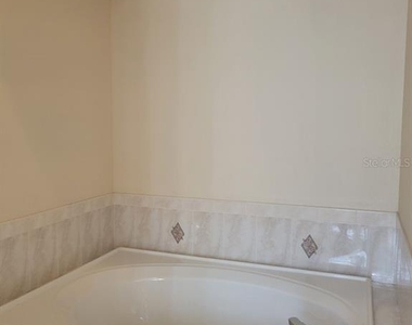1314 Avonwood Court - Photo Thumbnail 14