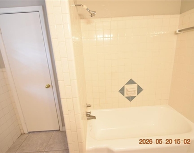 8720 Flame Vine Avenue - Photo Thumbnail 37