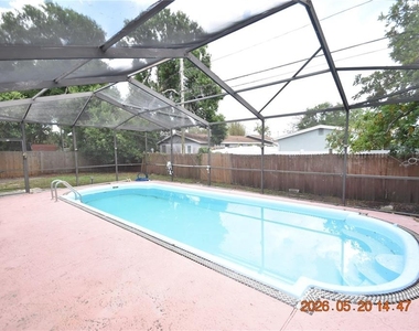 8720 Flame Vine Avenue - Photo Thumbnail 42