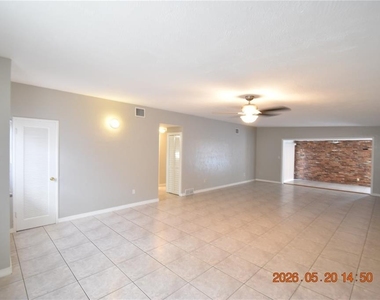 8720 Flame Vine Avenue - Photo Thumbnail 3