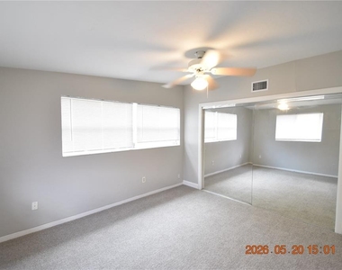 8720 Flame Vine Avenue - Photo Thumbnail 29