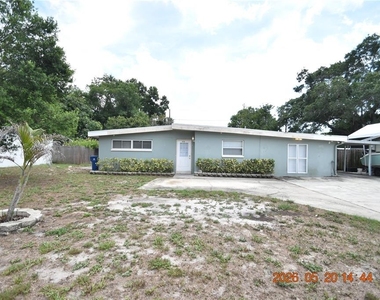 8720 Flame Vine Avenue - Photo Thumbnail 48