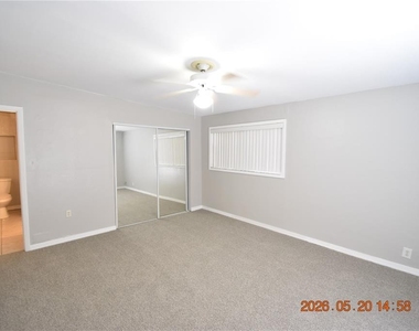 8720 Flame Vine Avenue - Photo Thumbnail 20