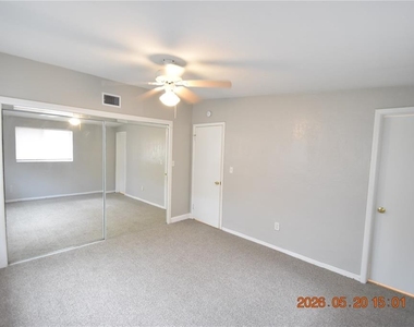 8720 Flame Vine Avenue - Photo Thumbnail 30