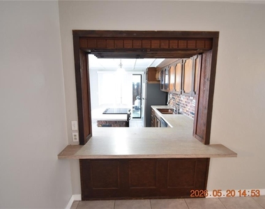 8720 Flame Vine Avenue - Photo Thumbnail 17