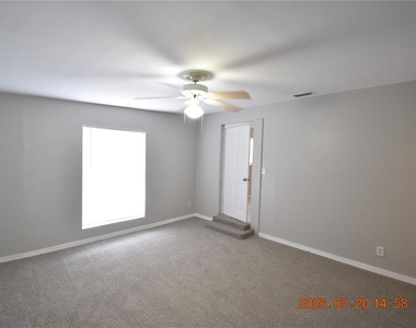 8720 Flame Vine Avenue - Photo Thumbnail 22