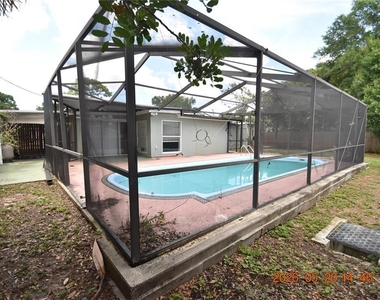 8720 Flame Vine Avenue - Photo Thumbnail 39