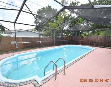 8720 Flame Vine Avenue - Photo Thumbnail 43