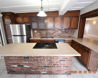 8720 Flame Vine Avenue - Photo Thumbnail 14