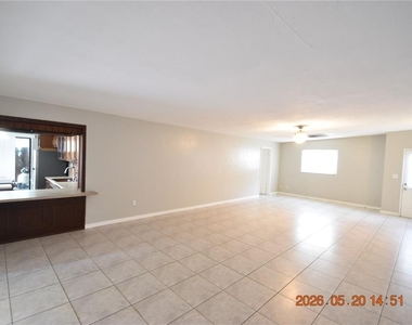 8720 Flame Vine Avenue - Photo Thumbnail 8