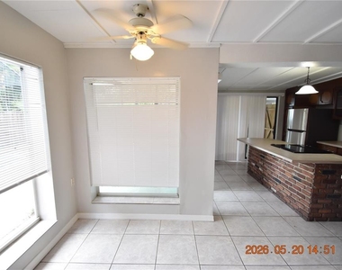 8720 Flame Vine Avenue - Photo Thumbnail 13