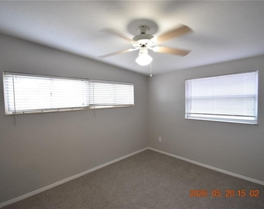 8720 Flame Vine Avenue - Photo Thumbnail 32