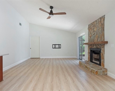 3119 Hyde Park Drive - Photo Thumbnail 26