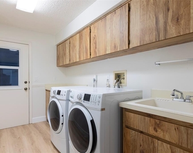 3119 Hyde Park Drive - Photo Thumbnail 52