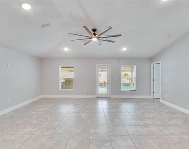 14525 Scottburgh Glen Drive - Photo Thumbnail 23