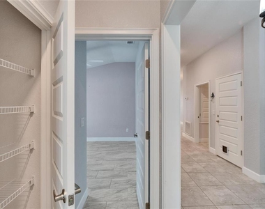 14525 Scottburgh Glen Drive - Photo Thumbnail 12